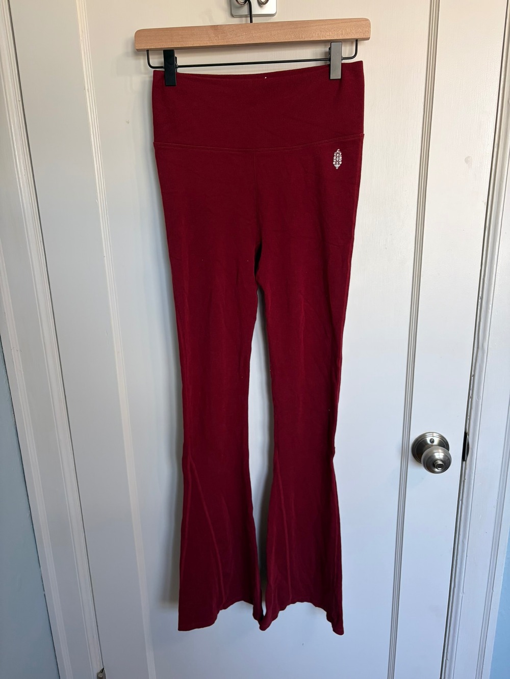 FP Movement Free People Seamless Ribbed Flare Leggings Burgundy Red M/L